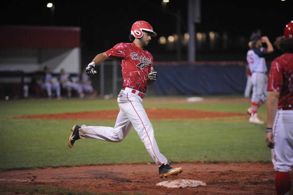 Hoptown Hoppers Clinches Lead In Sixth Inning For Victory Over Owensboro RiverDawgs